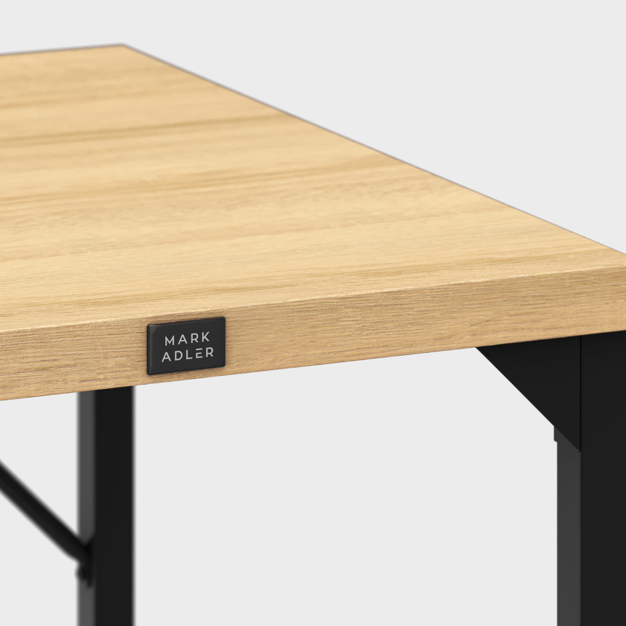 Mark Adler Leader 1.3 Schreibtisch