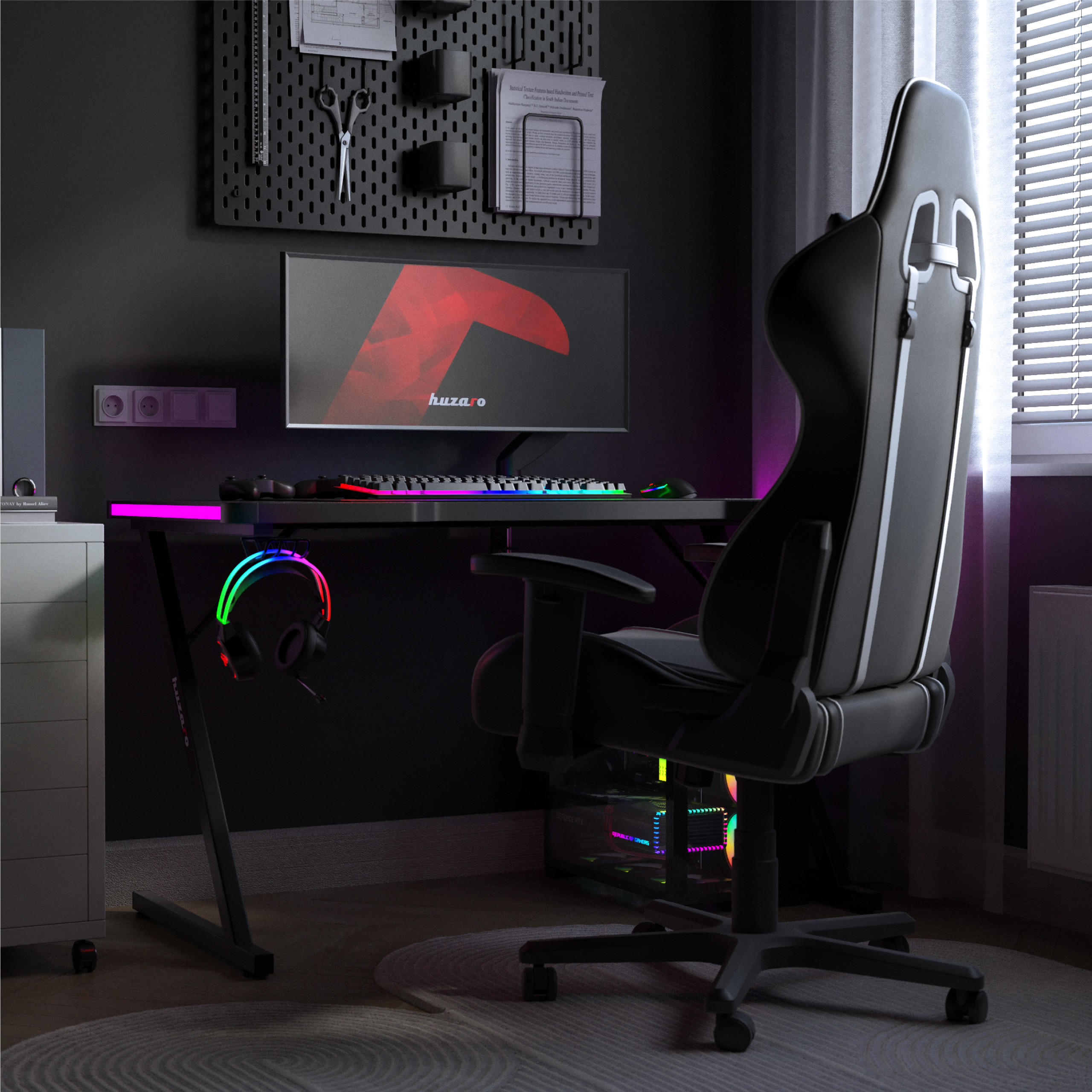 hero2-5_black_rgb_photo2.jpg